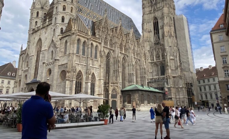 Discover the Advantages of a Summertime Visit