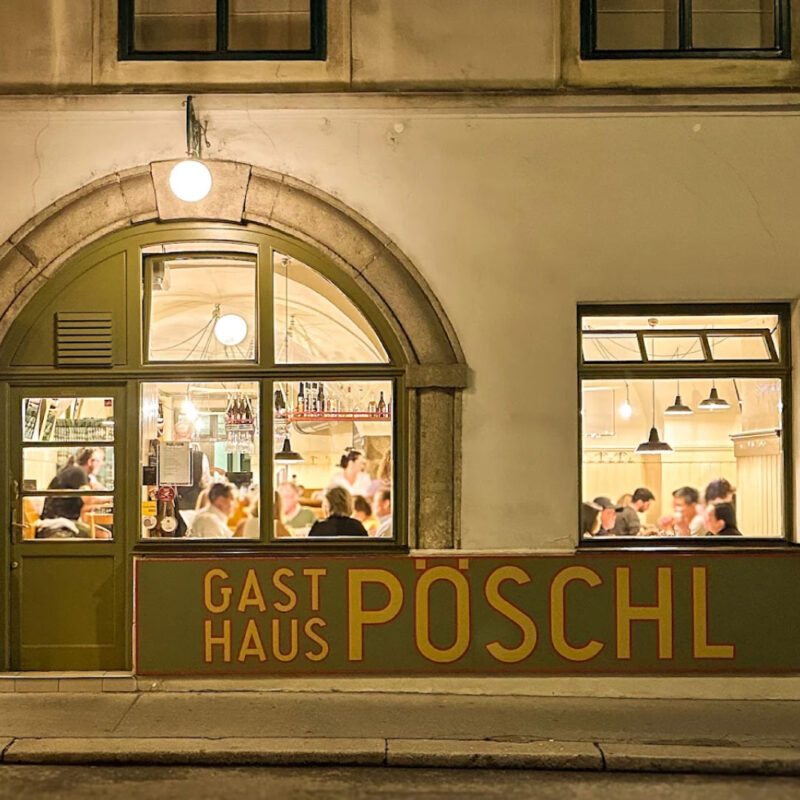 Gasthaus Pöschl (Local favourite)