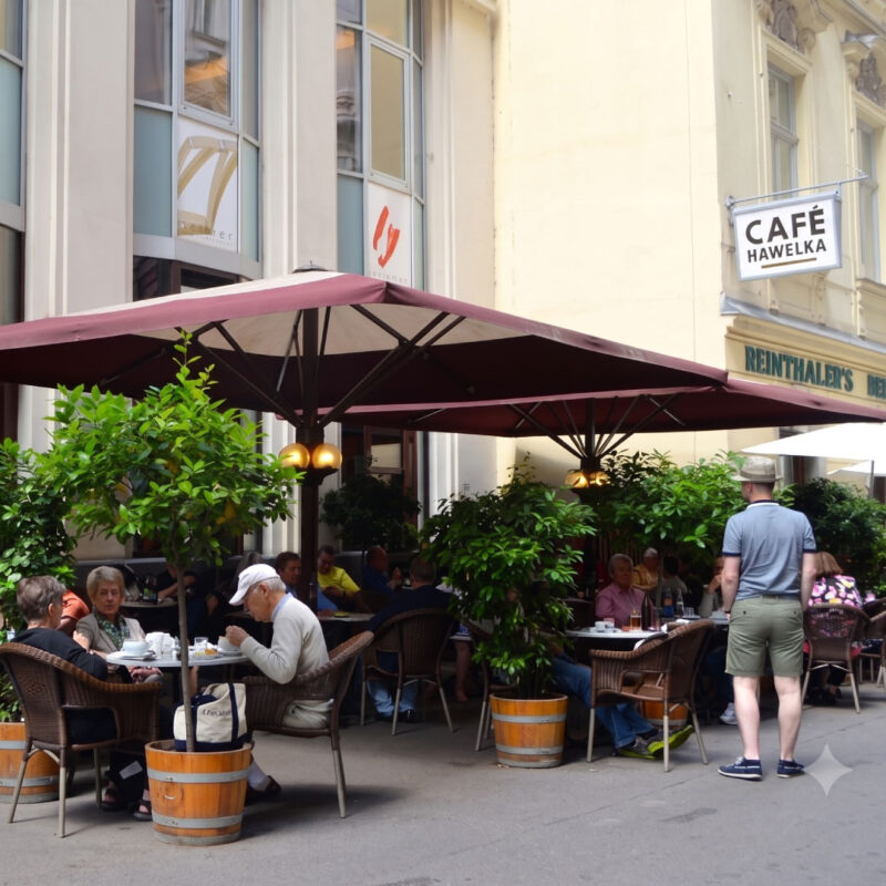 Café Hawelka (est. in 1939)