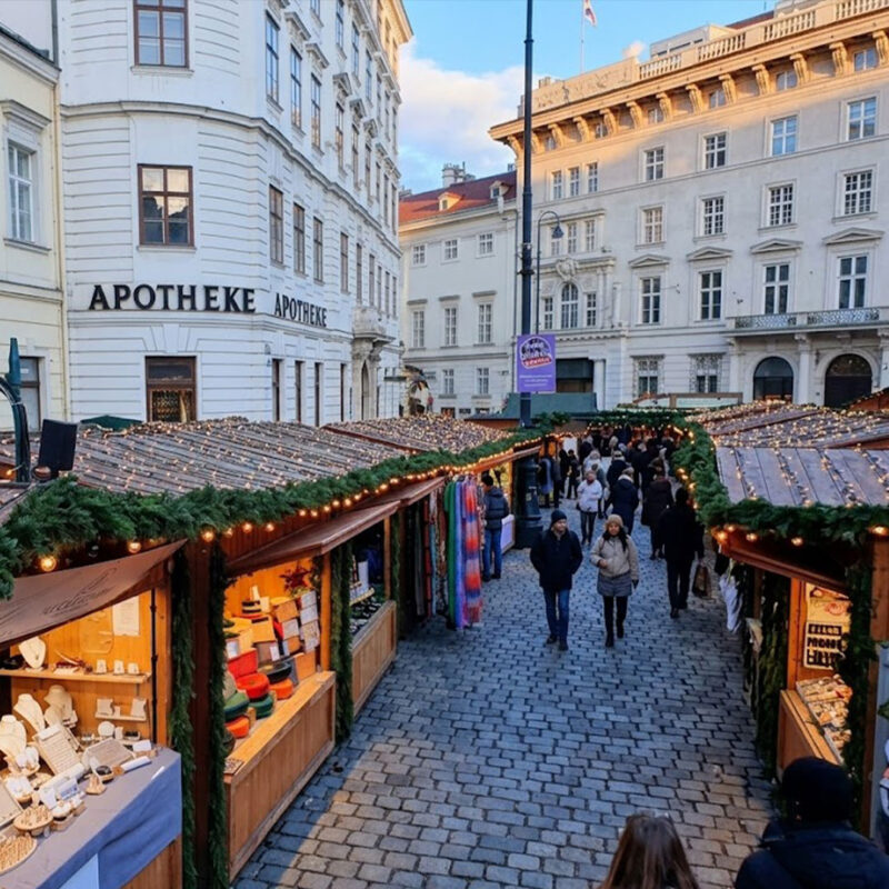 Freyung Old Viennese Christmas Market (Tradition)