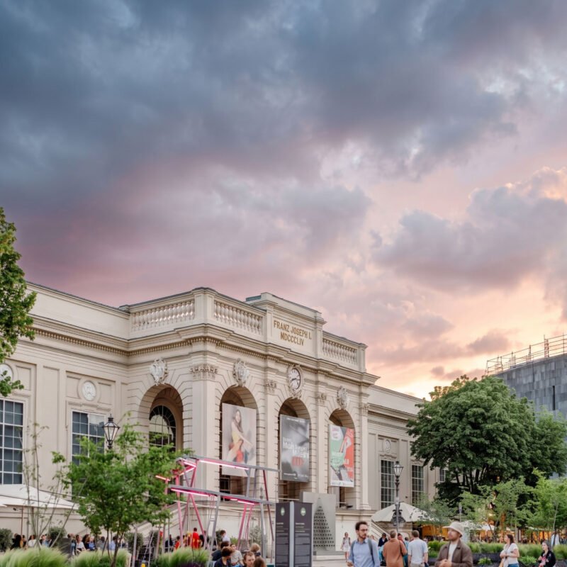 Self-Paced Time in the MuseumsQuartier